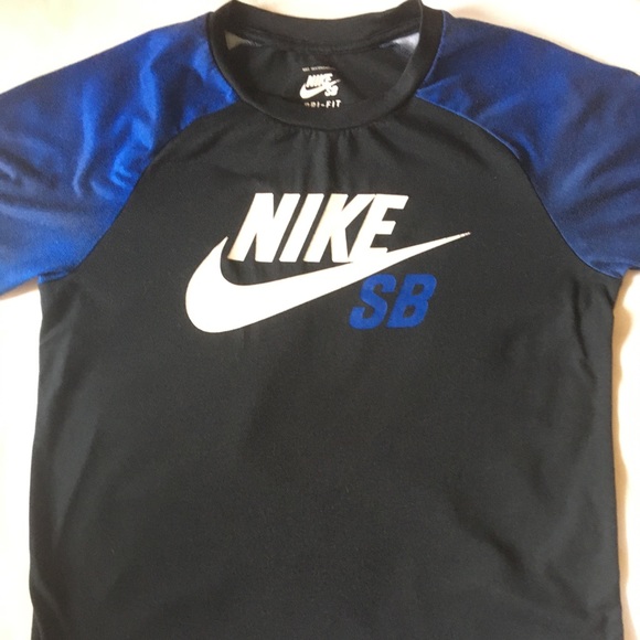 Nike Youth Skateboarding Tee shirt top L - Picture 1 of 4